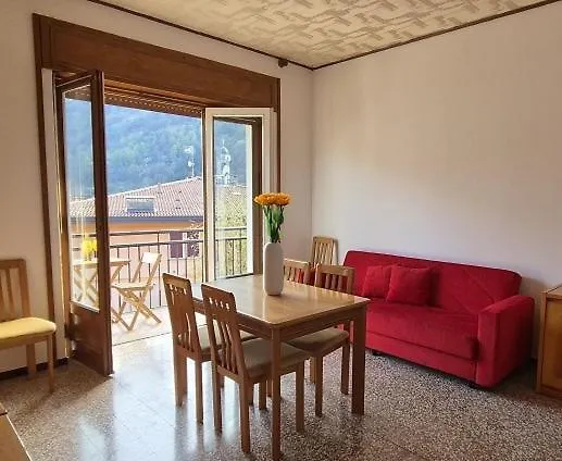 Valley View Apartment Barni Italy